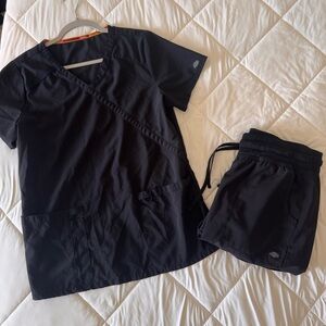 Dickies Black Women's Scrub Set